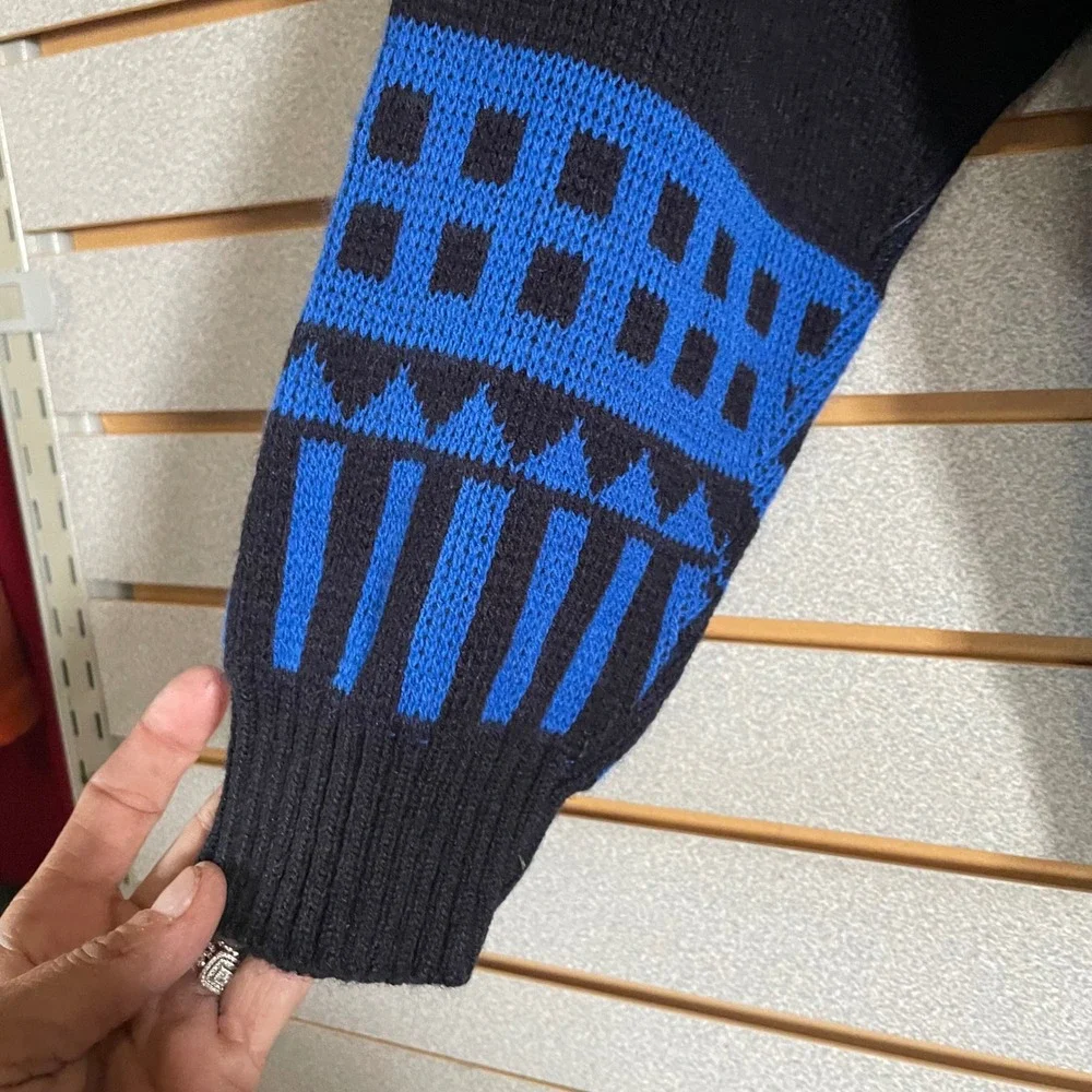 Vintage Brunny Black Blue Crest‎ Shield Knit Sweater Mens XL 80's